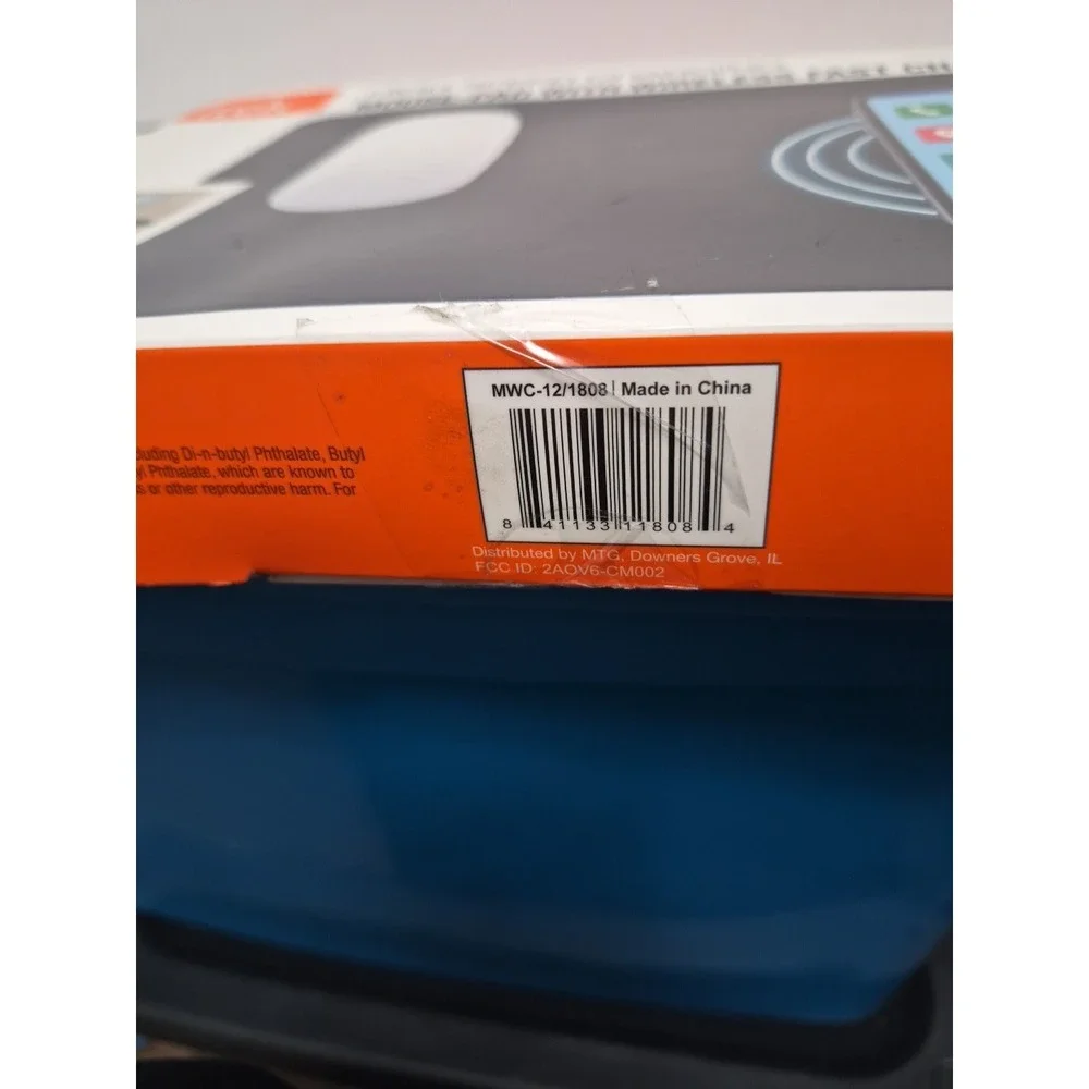 ITEK HIGH SPEED CHARGING MOUSE PAD WITH WIRELESS FAST CHARGER NEW OPEN BOX